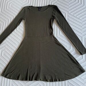 chiffon formal dress JJ's House A-line Cowl Floor-Length Prom 2026 With Slit gold black red main image 0